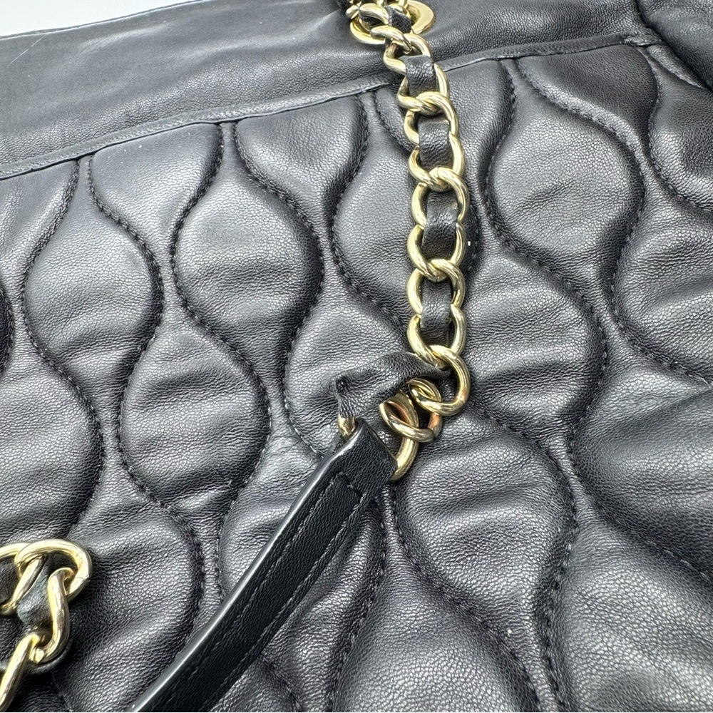 Talbots Quilted Genuine Leather Slouch Bag Tote Chain Strap Black - Picture 11 of 16